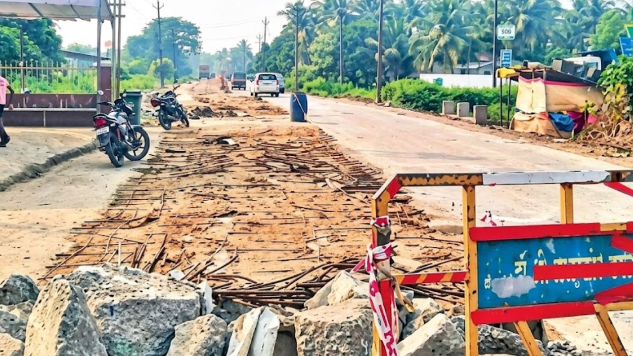 Raigad News: अलिबाग-रोहा मार्ग पुन्हा फोडून काँक्रीटीकरण सुरू! वर्षभरातच रस्ता झाला खराब, नागरिक त्रस्त
