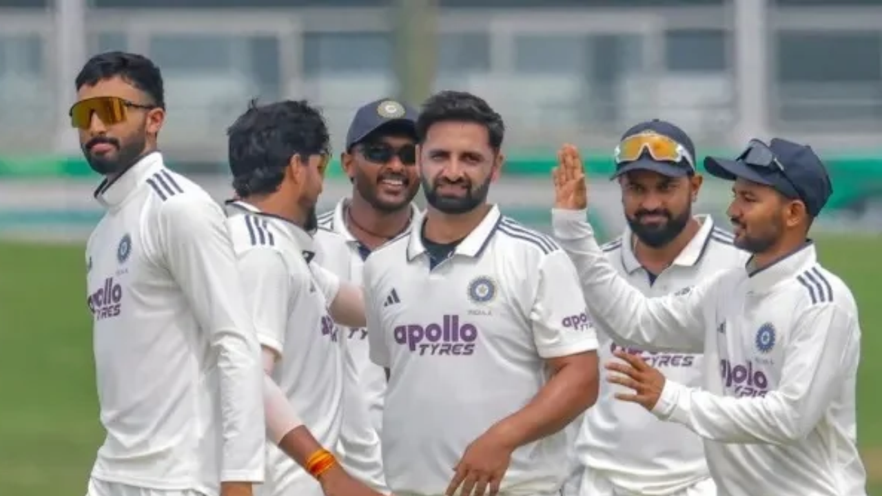 NZ A vs IND A: आकिब नबीचा कहर! न्यूझीलंड ए संघाचा उडवला धुव्वा, 3 षटकात 3 विकेट्स