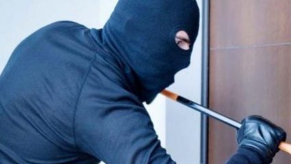 Baramati Theft News: बारामतीत टायरच्या दुकानात चोरी; ५१ हजार ४१४ रुपयांचा मुद्देमाल केला लंपास