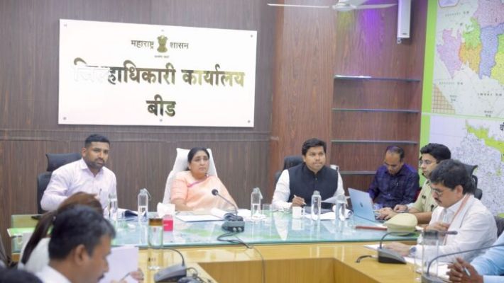 Beed News : बीडमध्ये दुष्काळाचे संकट गडद; २२५ टँकर्स सुरू, सुनेत्रा पवारांनी दिले महत्त्वाचे निर्देश