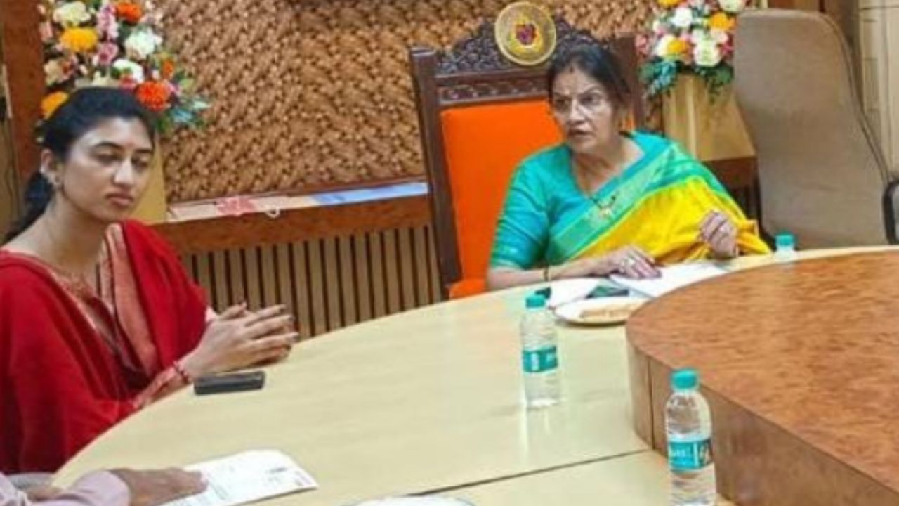 BEST Bus : भांडुपमध्ये बेस्ट बससेवेचा बोजवारा; तासनतास प्रतीक्षा, खच्चून गर्दी; प्रवाशांचे हाल, तरीही प्रशासन ढिम्म्!