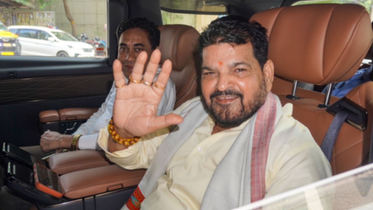 Brijbhushan Singh : बृजभूषण यांच्या निर्दोष मुक्ततेला आव्हान; महिला कुस्तीपटूंच्या याचिकेवर सुनावणी पुढे ढकलली