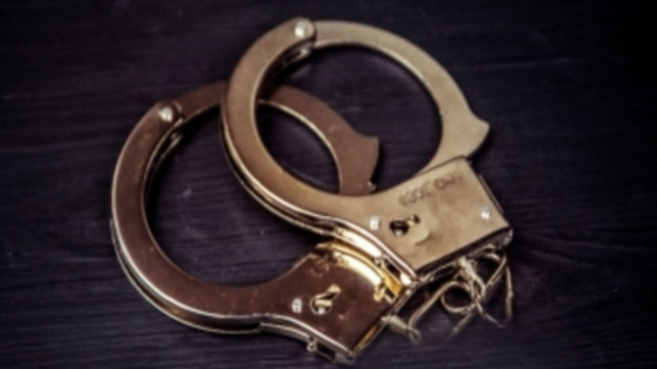 Gujrat Gangrape :  शुद्धीकरणाच्या नावावर महिलेवर सामुहिक बलात्कार, गुजरातच्या सुरेंद्रनगरमधील माणुसकीला काळीमा फासणारी घटना