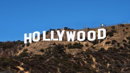 Hollywood News :$81 अब्जचा सौदा; Paramount- Warner Bros. एकत्र, Skydanceचा दबदबा