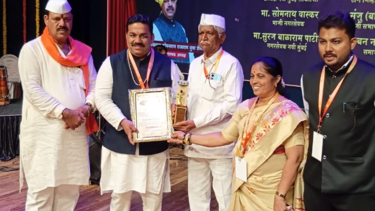 Yuvraj Disale awarded: क्रीडा क्षेत्रातील योगदानाला मिळाली पावती! युवराज दिसले यांना ‘शरद क्रीडा गौरव पुरस्कार’ प्रदान