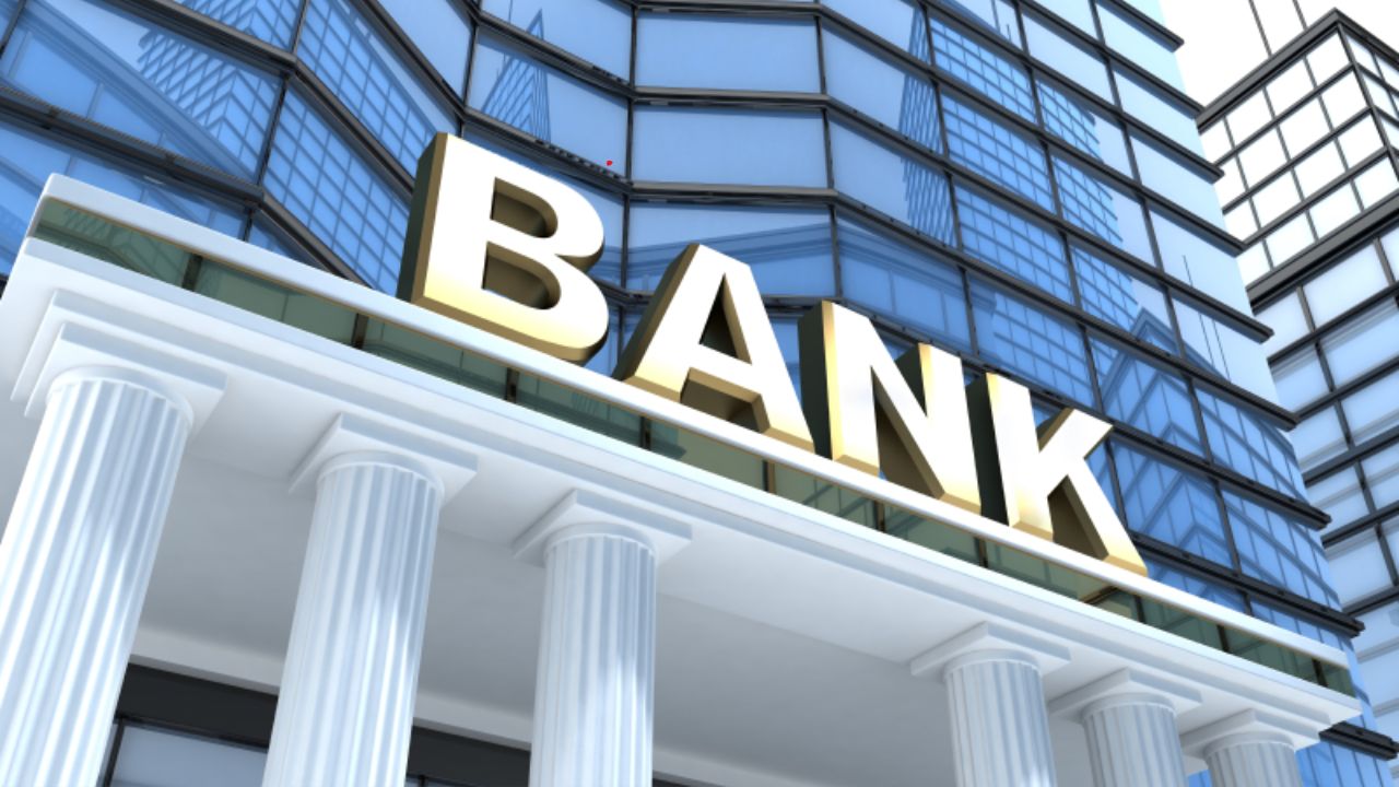 Hindusthan Bank Recruitment 2026: ‘हिंदुस्थान को-ऑपरेटिव्ह बँके’त बंपर भरती; पदवीधर आणि १० वी पास उमेदवारांसाठी मोठी संधी!