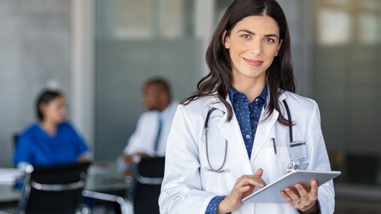 Medical Career Guide: डॉक्टर बनायचयं? ‘या’ महत्त्वाच्या गोष्टी माहीत नसतील तर दोनदा विचार करा!