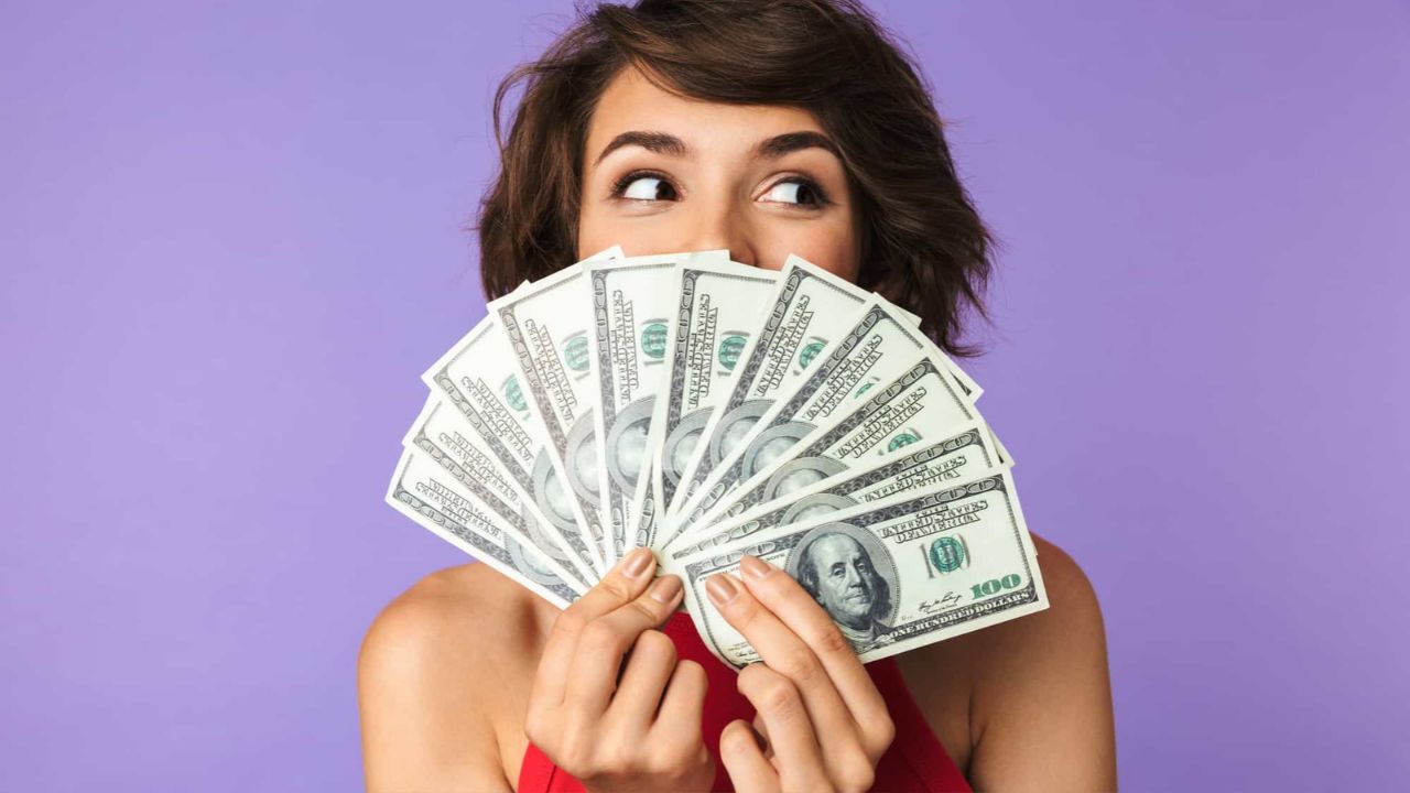 Highest Paying Jobs: प्रायव्हेट की सरकारी? कोणत्या नोकरीत मिळतो सर्वात जास्त पगार आणि सोयी-सुविधा?
