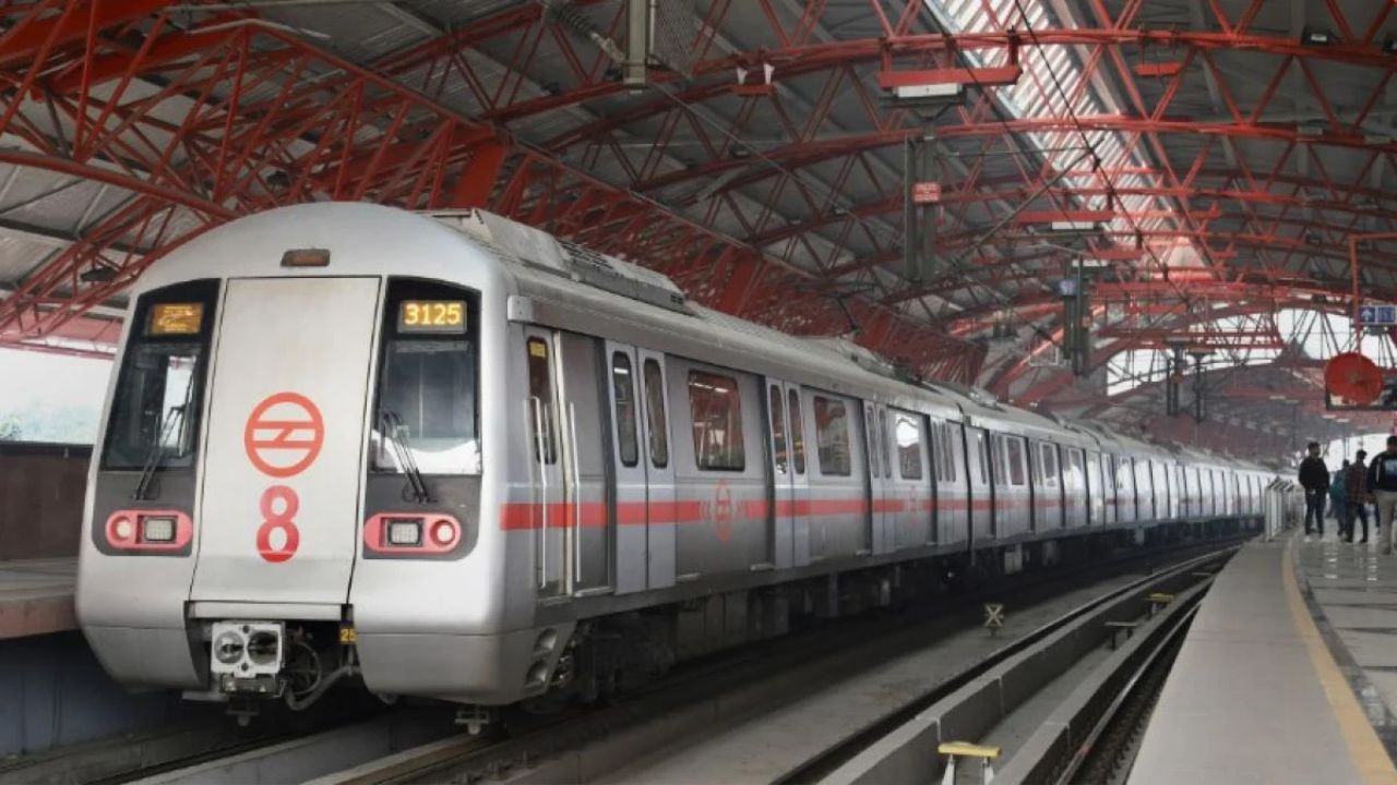 DMRC Recruitment 2026: दिल्ली मेट्रोमध्ये ७३ पदांसाठी भरती जाहीर! सुपरवायझर आणि इंजिनिअर पदांसाठी असा करा अर्ज