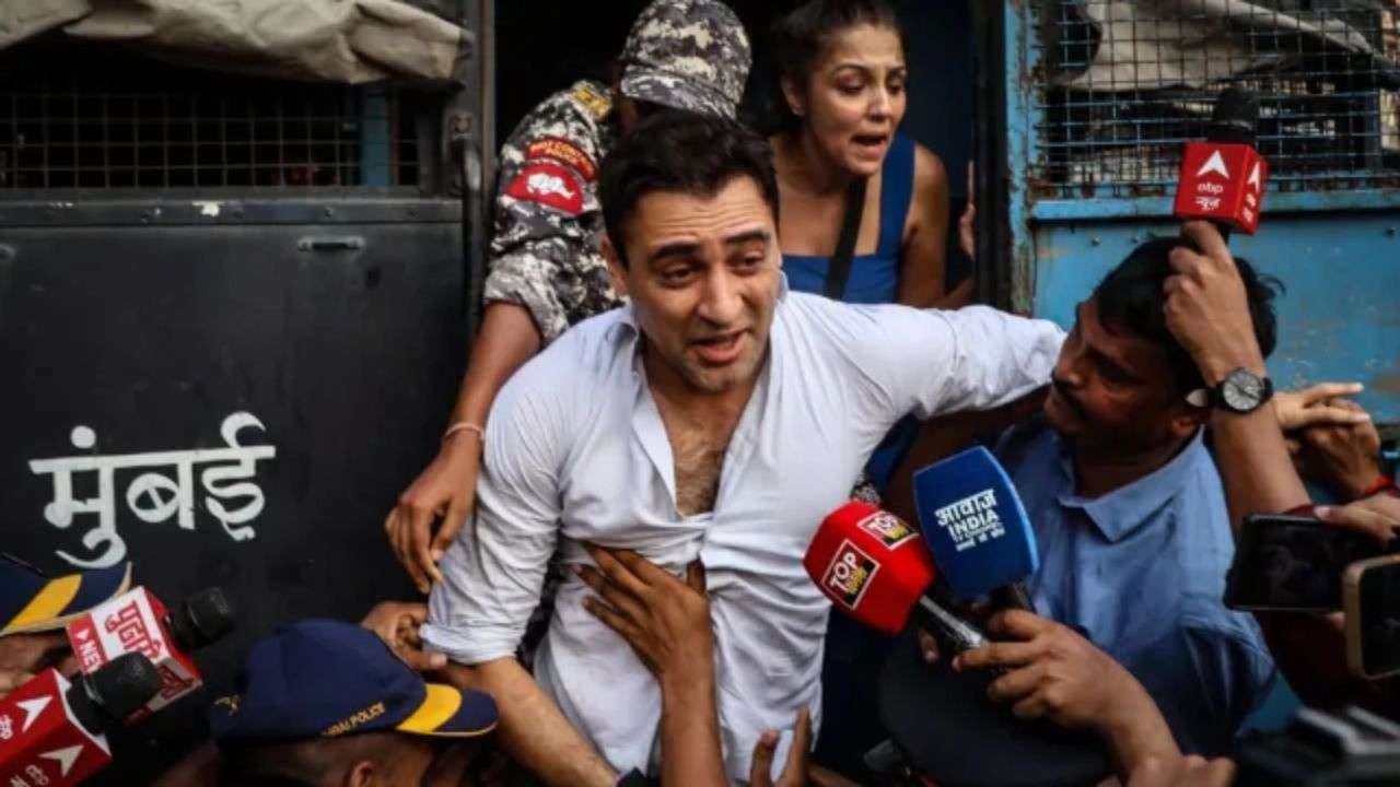 Imran Khan: इमरान खानला हायकोर्टाचा दिलासा, भारत सोडण्याच्या नोटीसवर तात्पुरती ब्रेक,न्यायालयात नेमकं काय घडलं?