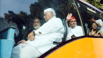 India Alliance : ज्ञानेश कुमार ‘गो बॅक’; इंडिया आघाडीचा सुप्रिम कोर्टावर धडक मोर्चा, राहुल-खरगेंसमवेत अनेक नेत्यांचा समावेश