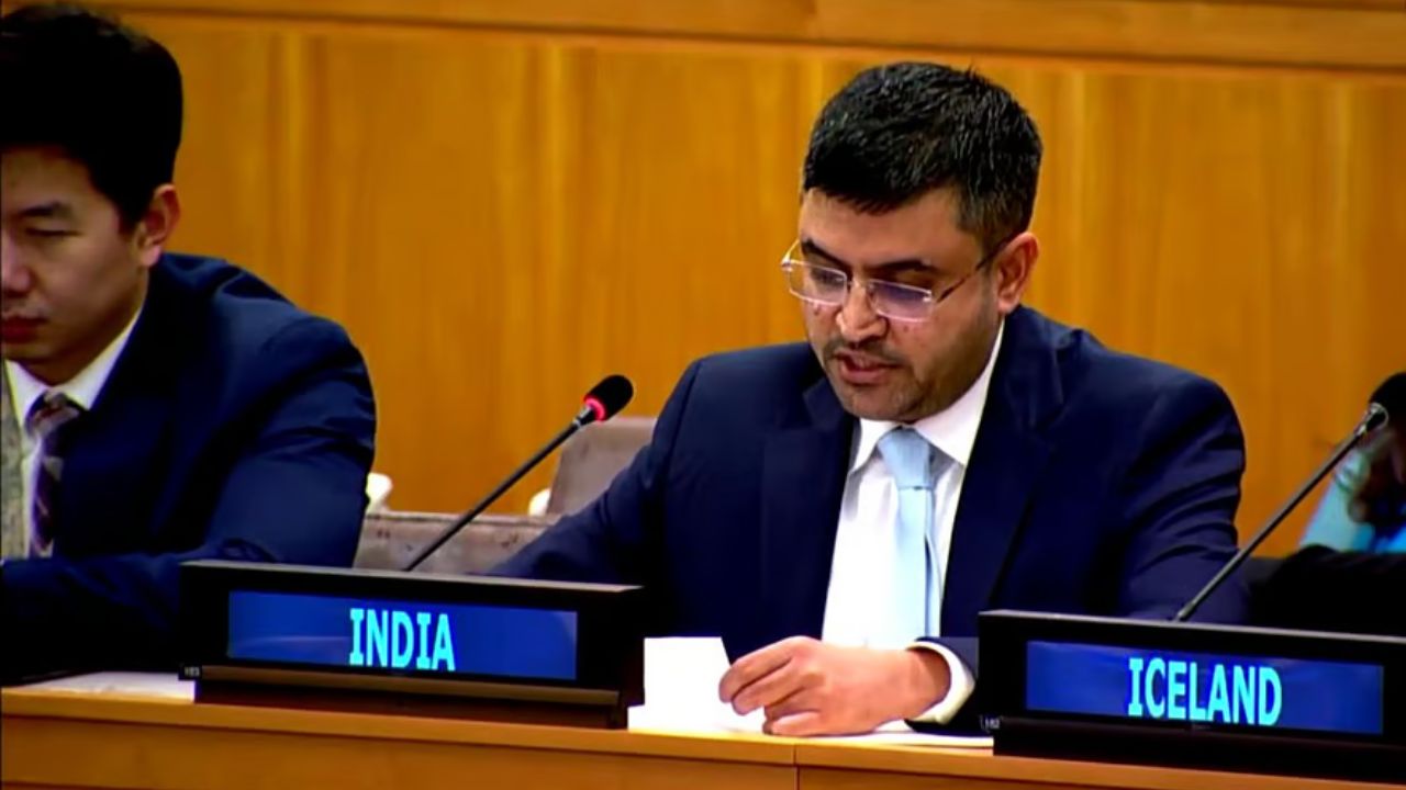 India At UN : ‘दहशतवाद्यांसाठी मानवाधिकार ही ढाल नाही’; UN मध्ये भारतीय मुत्सद्दी रघु पुरी यांचा पाकिस्तानवर हल्लाबोल