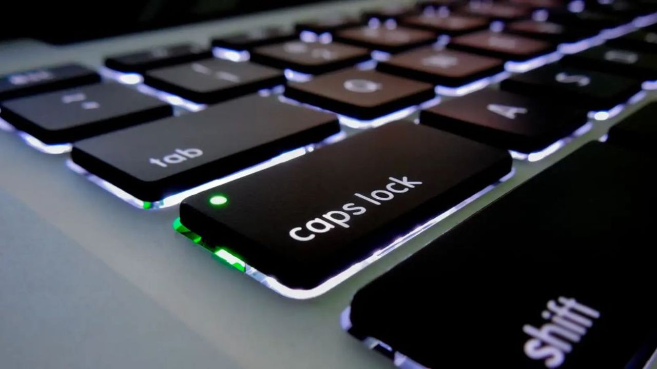 Caps Lock Day: तंत्रज्ञानप्रेमींसाठी विनोदाची पर्वणी; जाणून घ्या ‘कॅप्स लॉक’ बटणाची इंटरनेट संस्कृतीतील भन्नाट आणि रंजक गोष्ट