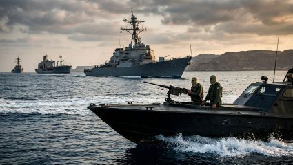 Strait of Hormuz: ‘युद्धनौका होर्मुझच्या सामुद्रधुनीजवळ आल्या तर…’ इराणचा अमेरिकेला थेट इशारा; 5 घातक शस्त्रांसह लष्कर सज्ज