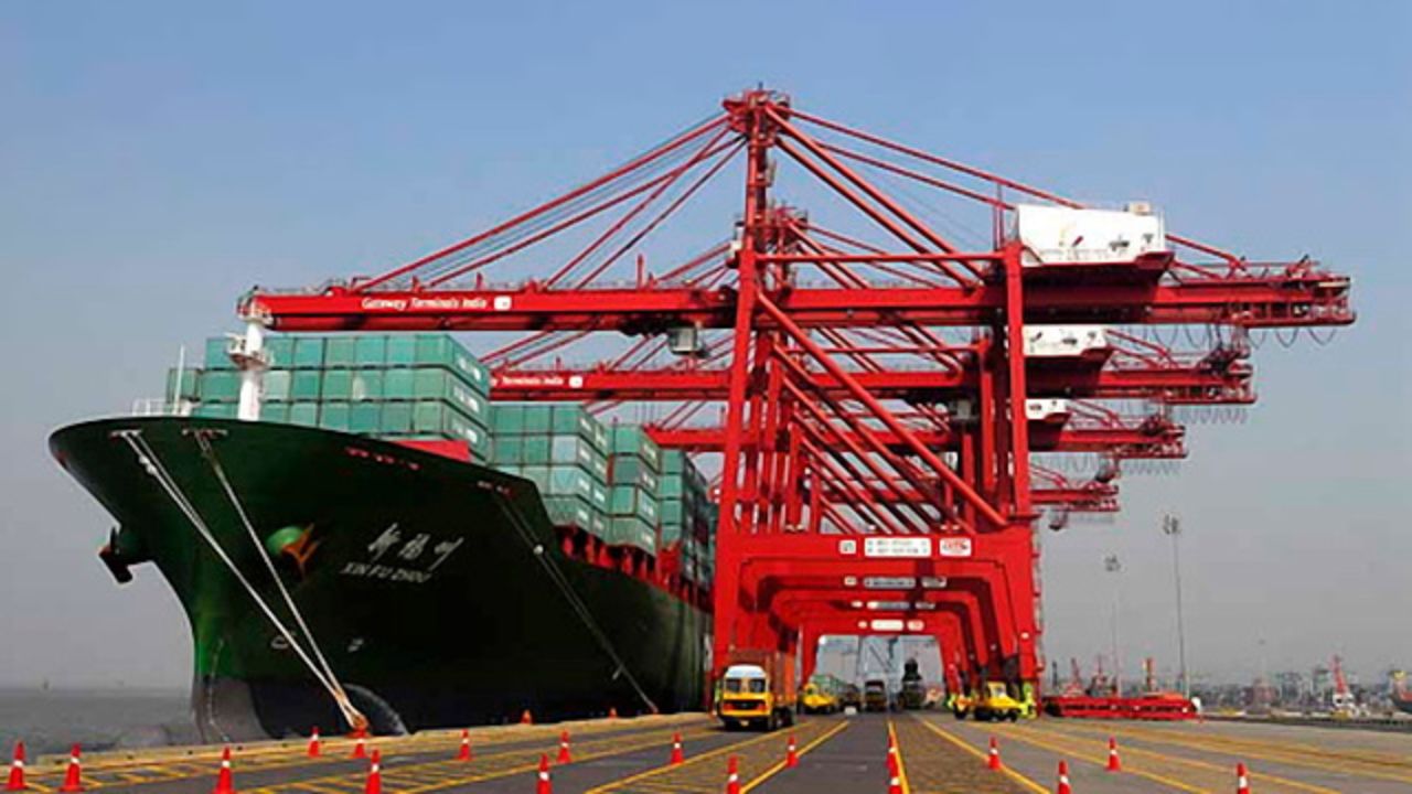 JNPA Port: जेएनपीएतील वाहतूककोंडी दूर; २४ तास देखरेखीमुळे कंटेनर वाहतूक सुरळीत