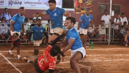 Kabaddi Tournament : रिजनल स्पोर्ट्स बोर्डाची विजयी आगेकूच; माटुंगा वर्कशॉपला चारली धूळ