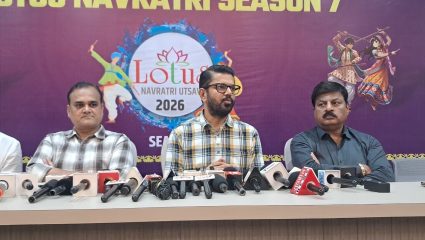 Lotus Navratri Festival: गरब्याचा पास खरेदी करा अन् शेतकऱ्यांना मदत करा! लोटस नवरात्रोत्सवाची अनोखी मोहीम