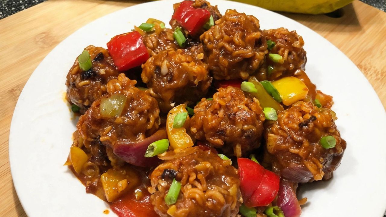 Maggi Manchurian Recipe: मॅगी खाण्याचा नवा फंडा! मंचूरियन स्टाइलमध्ये बनवा झणझणीत पदार्थ, रेसिपी पाहाच