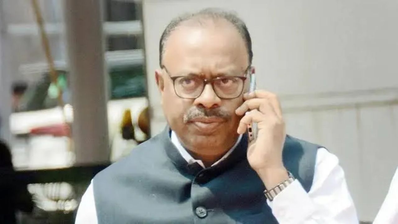 Maharashtra Drought Relief: दिवाळीपूर्वी शेतकऱ्यांना दुष्काळी मदत देण्याचे महसूल मंत्री बावनकुळे यांचे निर्देश