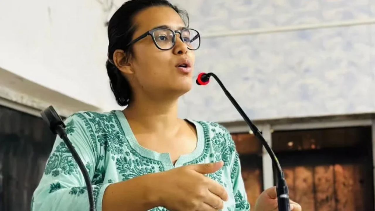 Neha Bora Detained Jantar Mantar:  नेहा बोराला अटक, दिल्लीत पुन्हा इंटरनेट, मेट्रो स्टेशन बंद, देशात राजकारण तापणार