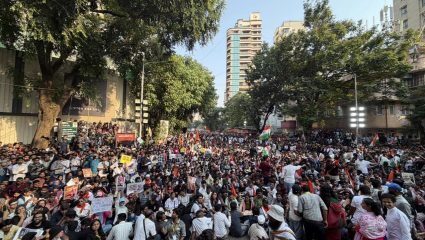 CJP Shivaji Park Protest: तुमच्या खुर्चीचे दोन्ही पाय चिकटवलेले ! अभिजीत दीपकेंचा फडणवीसांना टोला