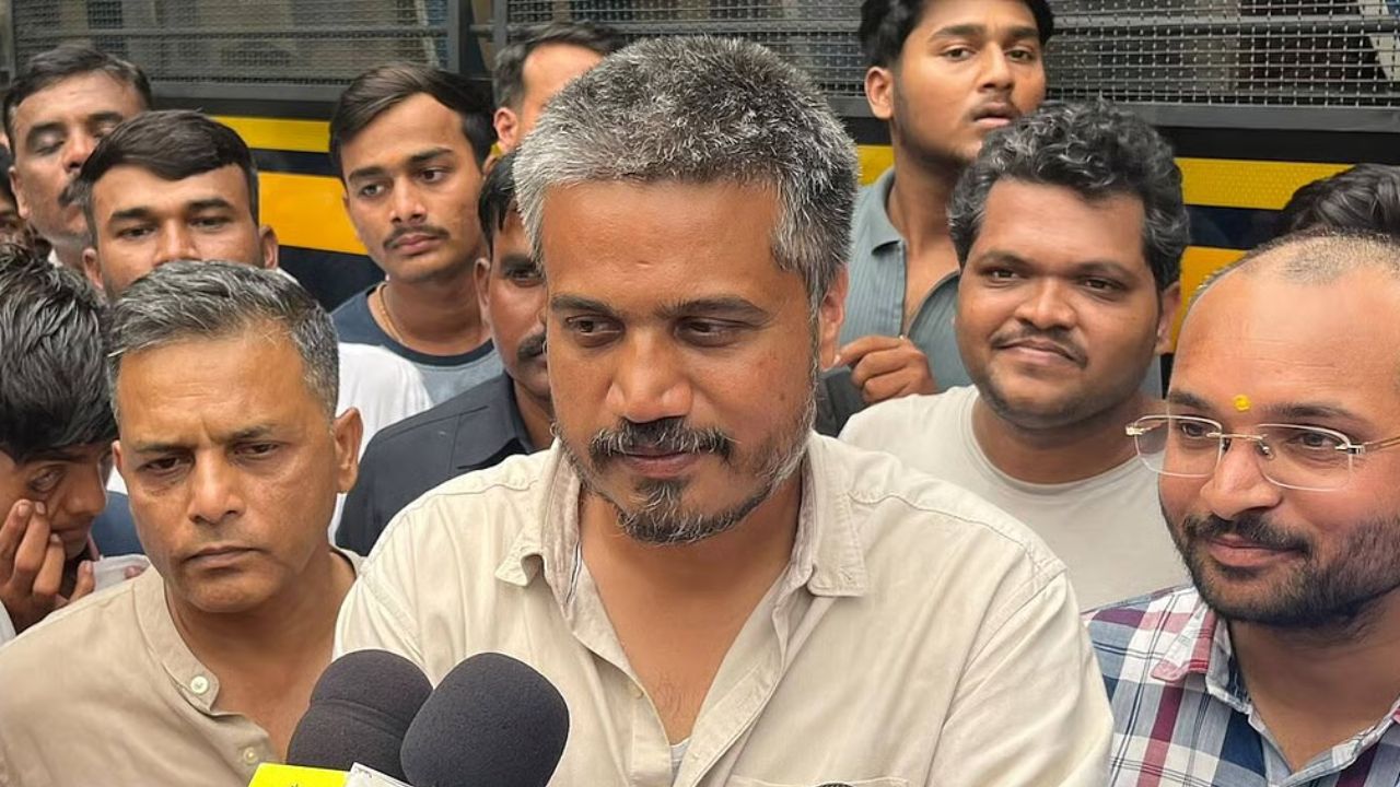 Rohit Pawar MPSC Protest Pune: …अन्यथा पुणे शहर बंद पाडू!”; MPSC अध्यक्षांच्या राजीनाम्यावरून रोहित पवारांचा इशारा