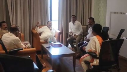 Satara DCC Bank Election: रामराजे–शेखर गोरे भेटीने राजकीय समीकरणांना धक्का!; हॉटेलमध्ये ‘वन-टू-वन’ खलबते