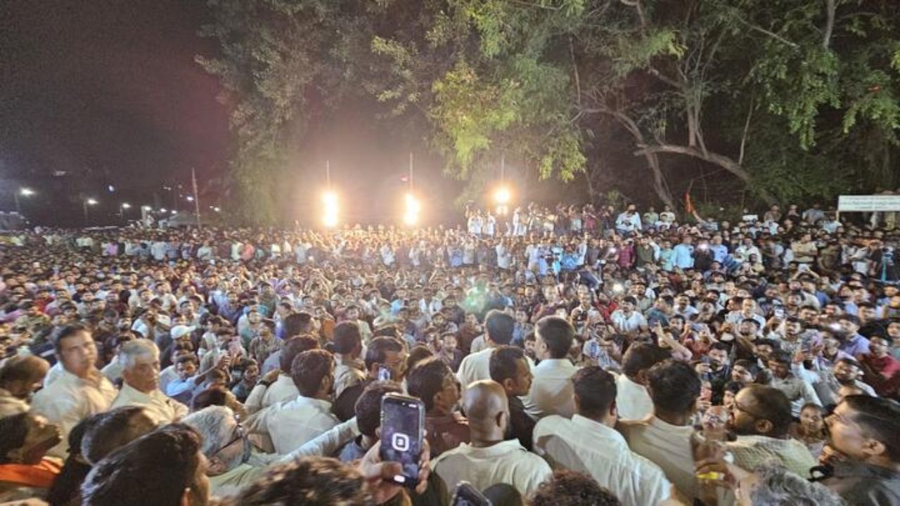 MPSC Protest Pune: पुण्यात MPSC आंदोलनाला नवीन वळण;  ३ विद्यार्थ्यांचे उपोषण मागे