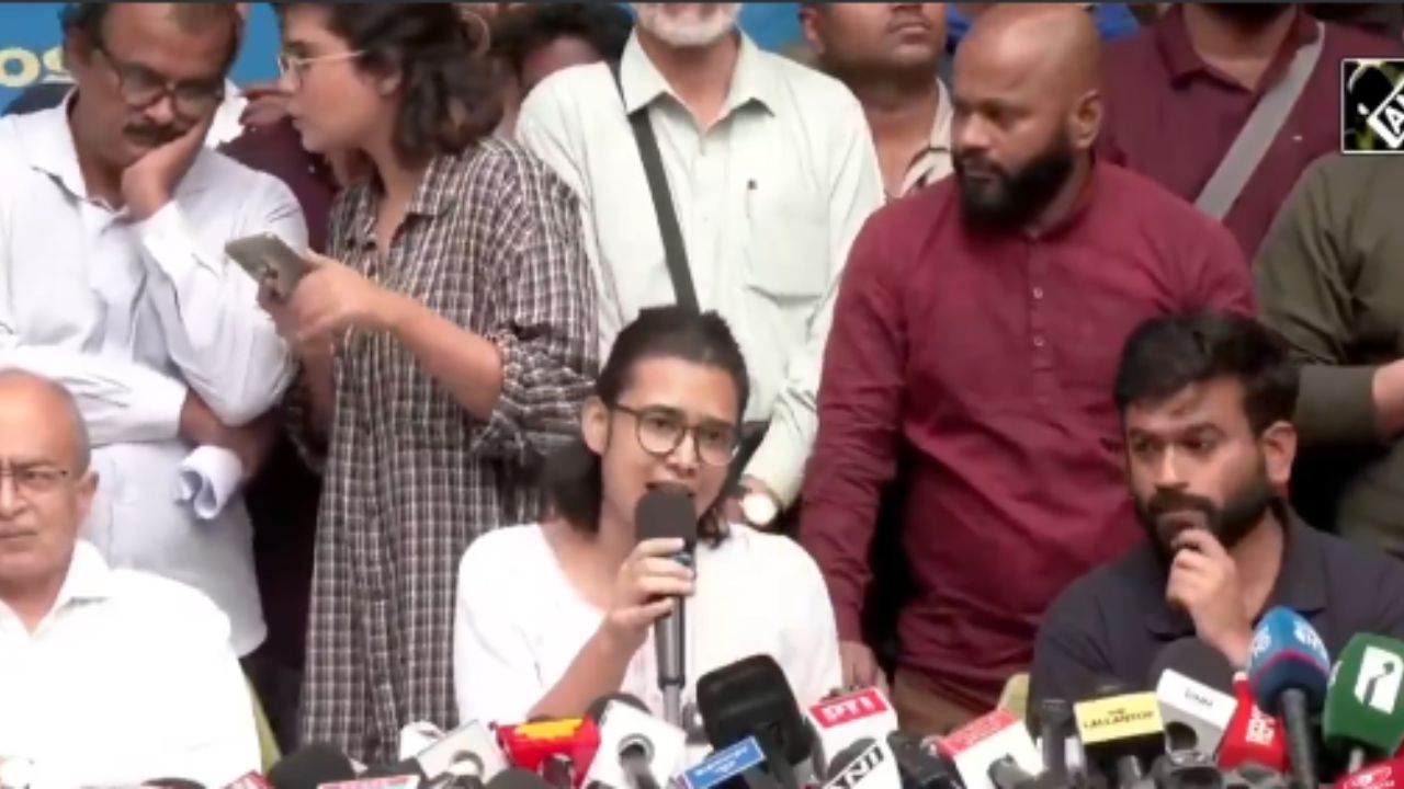 Neha Bora PC Conference: तुम्ही आमची चळवळ बंद पाडू शकणार नाही…; नेहा बोराने ठणकावून सांगितलं