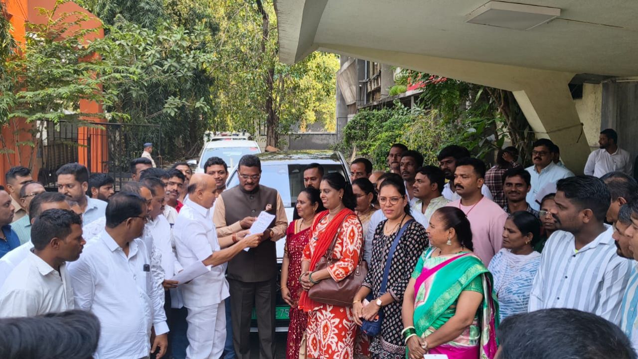 ST Employees Diwali Bonus: एसटी कर्मचाऱ्यांच्या दिवाळी भेटीचा मुद्दा ऐरणीवर; प्रताप सरनाईक यांना २० हजारांसाठी निवेदन