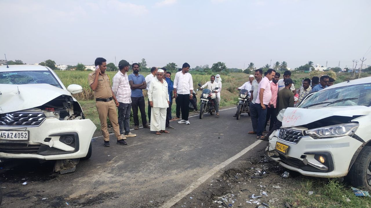 Mhaswad Accident News: म्हसवड–शिंगणापूर मार्गावर अपघाताचा थरार! दोन कारची समोरासमोर धडक, सहा जखमी; धोकादायक वळण पुन्हा चर्चेत
