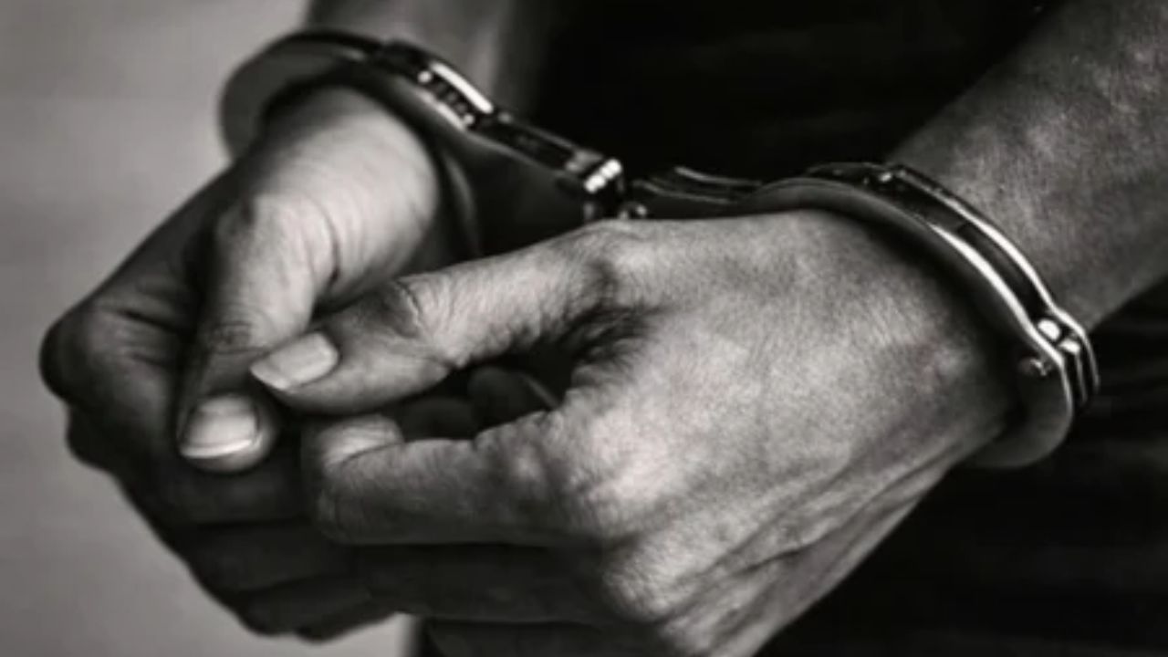 Mumbai Crime : गरबा खेळायला गेली, अन् पतीचा पाराचं चढला, पवईत घडली धक्कादायक घटना