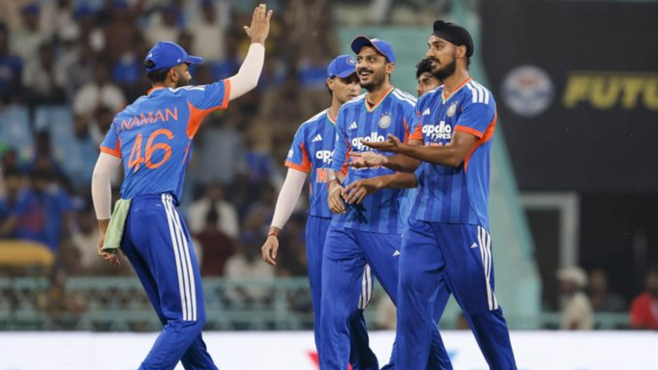 IND Vs WI: वेस्ट इंडिजची बत्ती गुल! केवळ ‘इतक्या’ रन्सवर ऑलआऊट, आता कसोटी भारताच्या फलंदाजांची