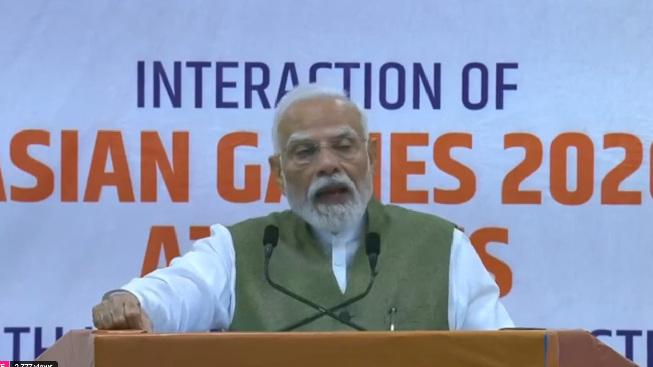Asian Games 2026 च्या पदक विजेत्यांची पंतप्रधान मोदींनी घेतली भेट; हॉकी टीमने दिली जर्सी गिफ्ट