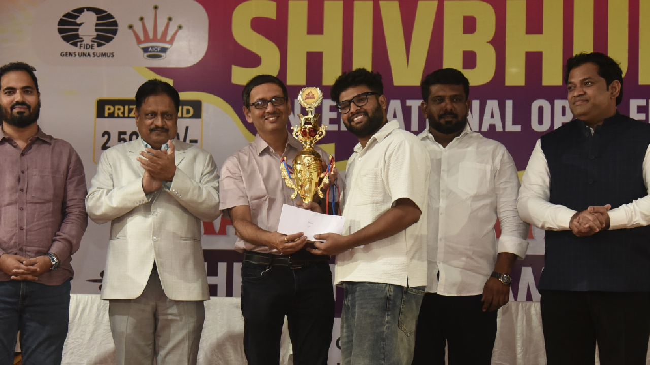 Chess: बुद्धिबळाच्या पटावर सुयोग वाघने केले प्रतिस्पर्ध्याला केले चेकमेट! पटकावले विजेतेपद