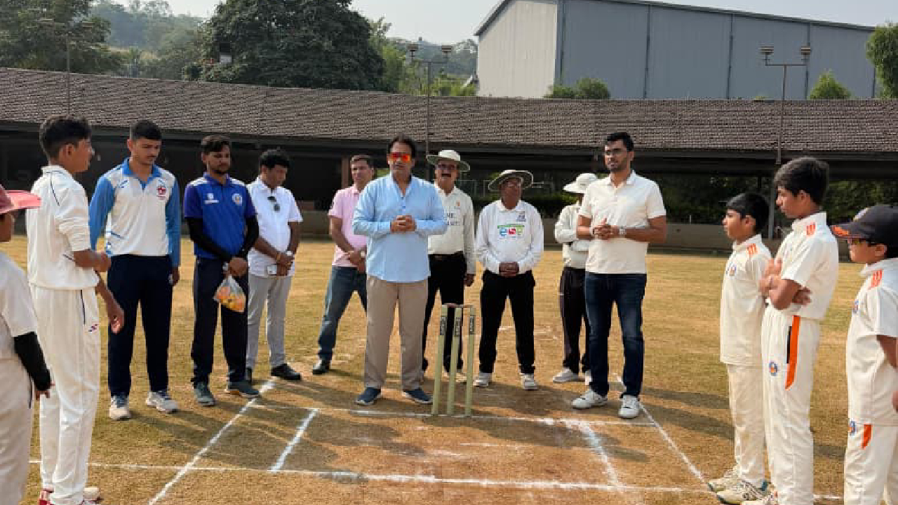 Cricket: युवा क्रिकेटपटूंचा धमाका! ‘पुना वेस्टर्न क्लब करंडक’मध्ये दोन संघांची विजयी सलामी
