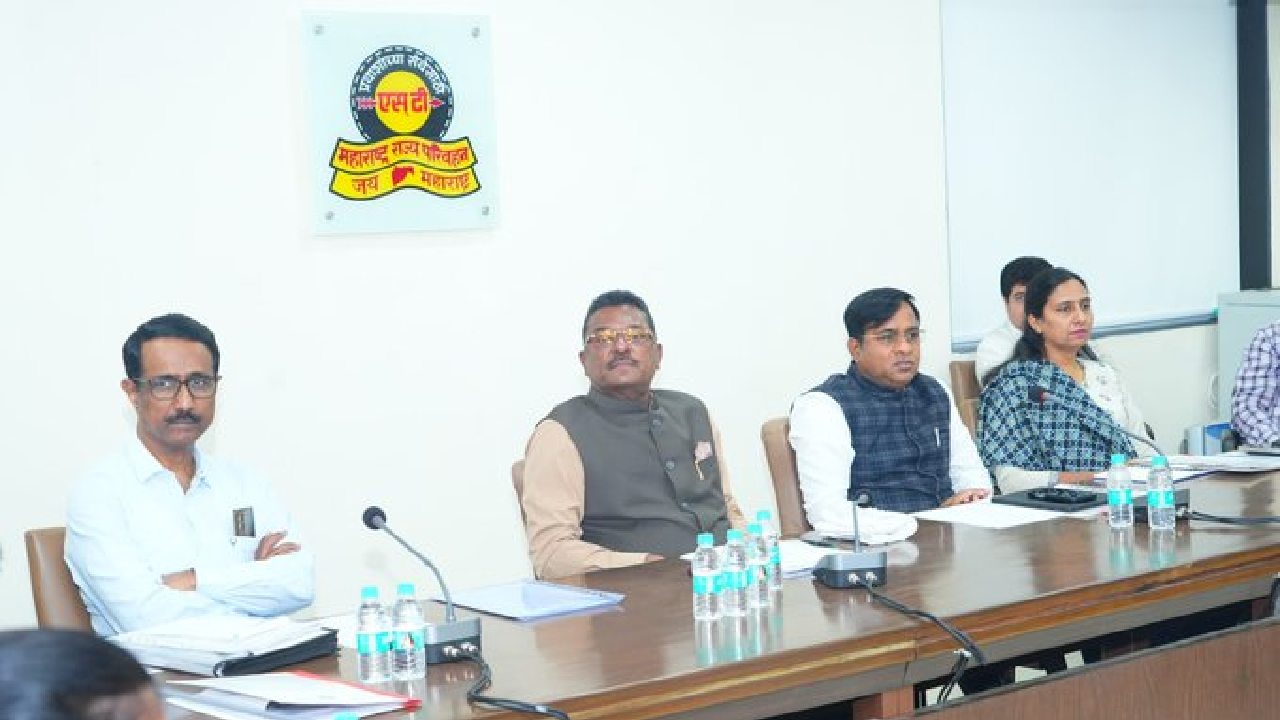 MSRTC: एसटी स्थानकांवरील प्रसाधनगृहांची स्वच्छता राखण्यात हलगर्जीपणा…; सरनाईकांचा अधिकाऱ्यांना इशारा