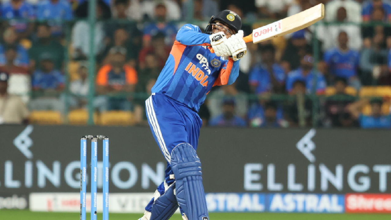 IND Vs NZ: भावाने मैदान गाजवलं! 38 बॉल्समध्ये ठोकलं शतक; सूर्यकुमार यादवचा ‘हा’ रेकॉर्ड मोडला