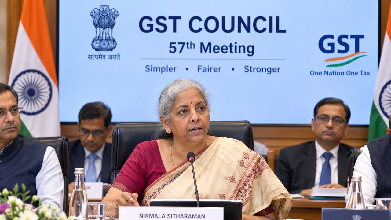 GST Councilचा व्यापाऱ्यांना मोठा दिलासा; अधिकाऱ्यांचे अटकेचे अधिकार रद्द, सामान्य दंडही घटला