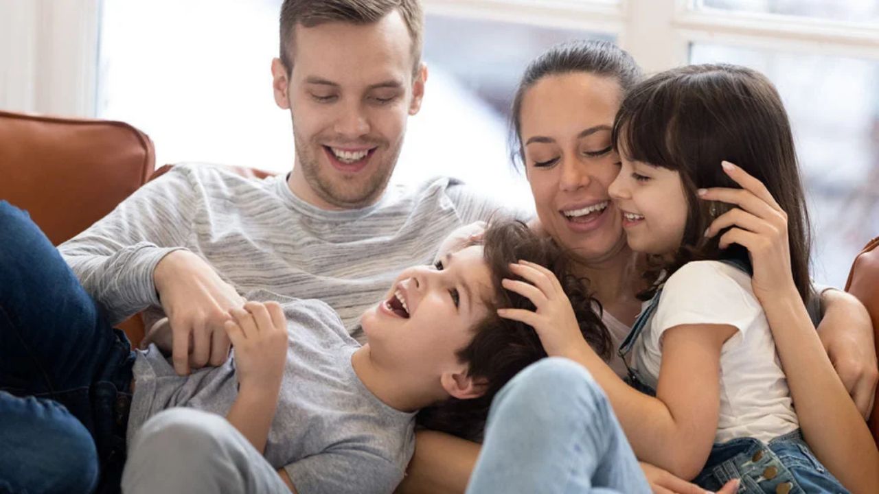 Parenting Tips: छोट्या छोट्या गोष्टींवर मुलं चिडचिड करतात? पालकांनो, ‘या’ ५ गोष्टींकडे दुर्लक्ष करू नका
