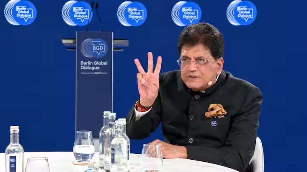 Berlin : दिलेल्या आश्वासनांचं काय झालं, ते 100 अब्ज डॉलर्स कुठे गेले? पियुष गोयल यांचा बर्लिनमध्ये युरोपियन युनियनवर घणाघाती वार