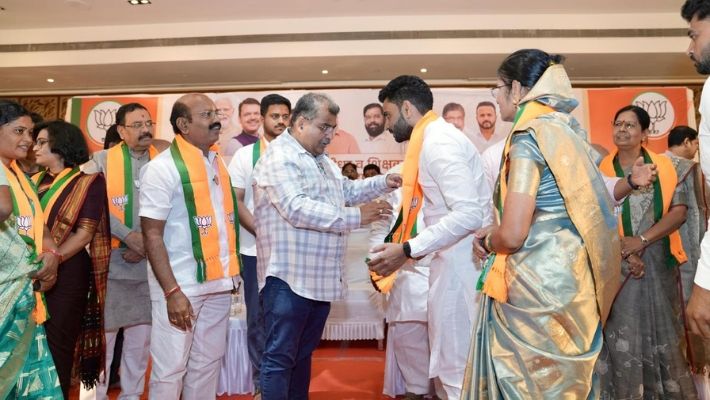 Pune MLC Election : सोलापुरात भाजपची जोरदार मोर्चेबांधणी! रविंद्र चव्हाण यांच्या दौऱ्याने कार्यकर्त्यांत उत्साह