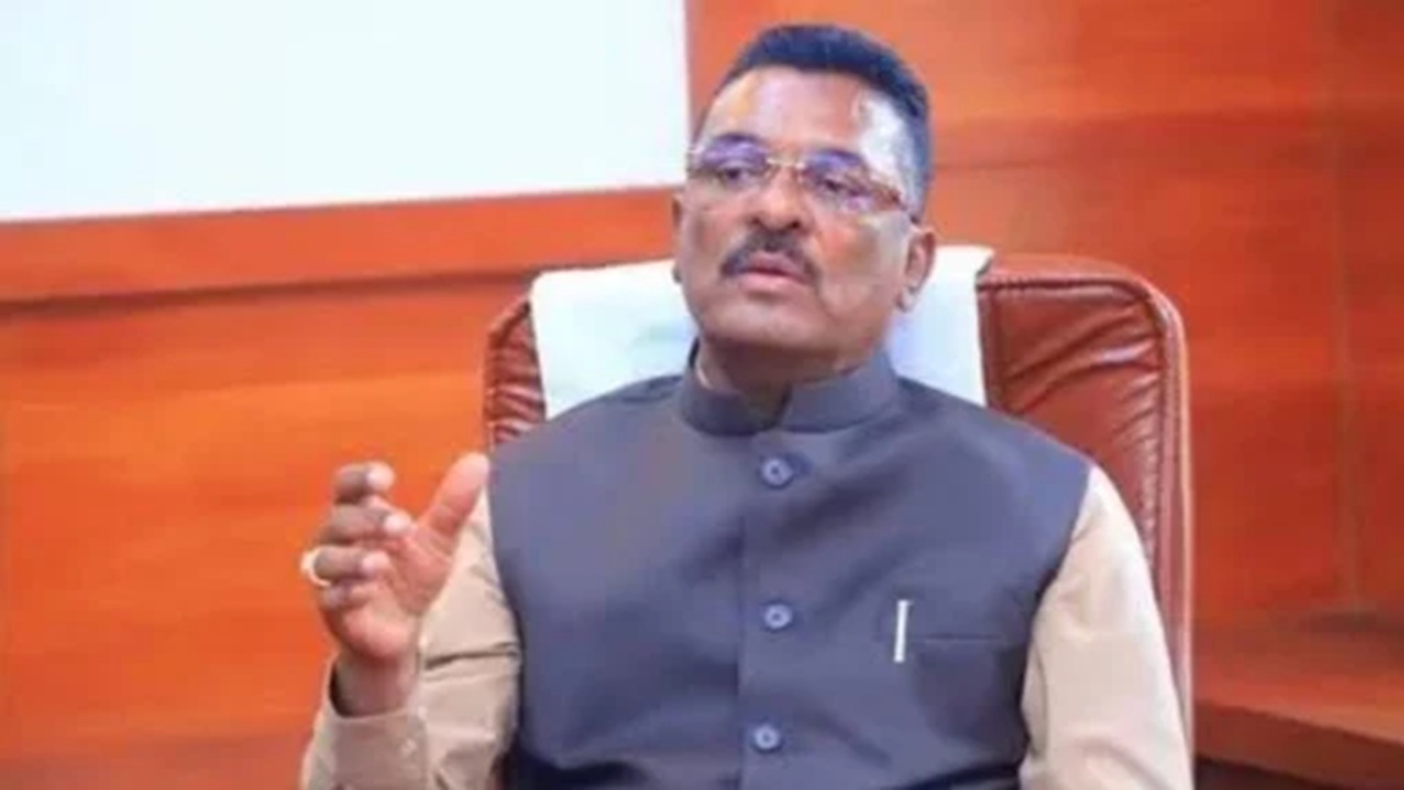 MSRTC Fare Hike: ‘एसटी तोट्यात असली तरी…’, १५ टक्के भाडेवाढीसंदर्भात परिवहन मंत्री प्रताप सरनाईकांचा मोठा निर्णय