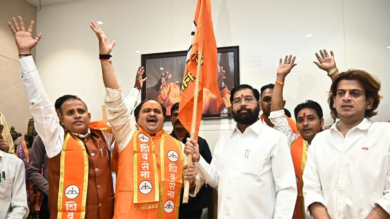 Shiv Sena: ठाकरेंच्या शिवसेनेला धक्का! राष्ट्रीय प्रवक्ते आनंद दुबे यांचा शिंदेंच्या शिवसेनेत प्रवेश