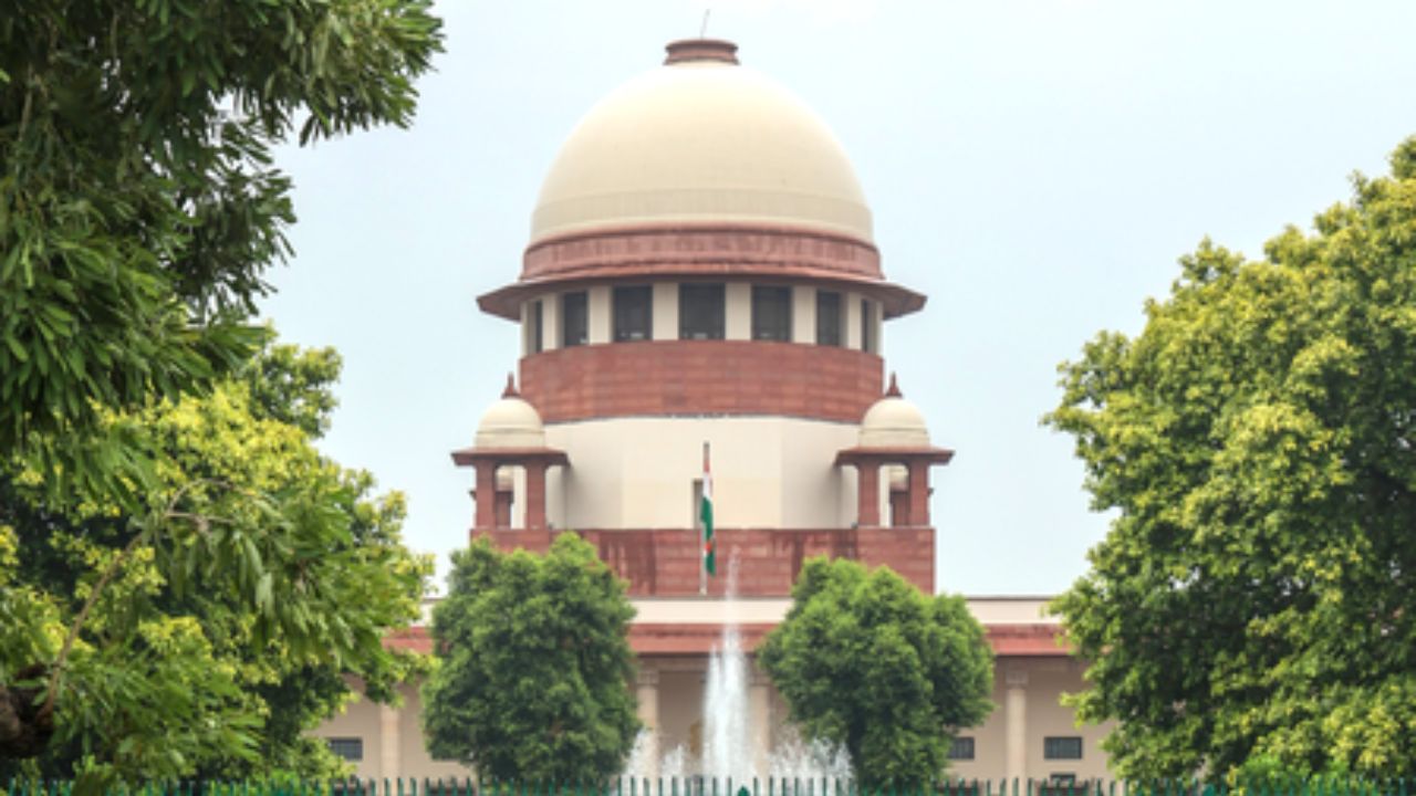 CJP Protest : दिल्ली सरकारवर सर्वोच्च न्यायालयाच्या आदेशाचा उल्लंघनाचा ठपका? ‘या’ प्रकरणी दोन दिवसांत मागितले स्पष्टीकरण