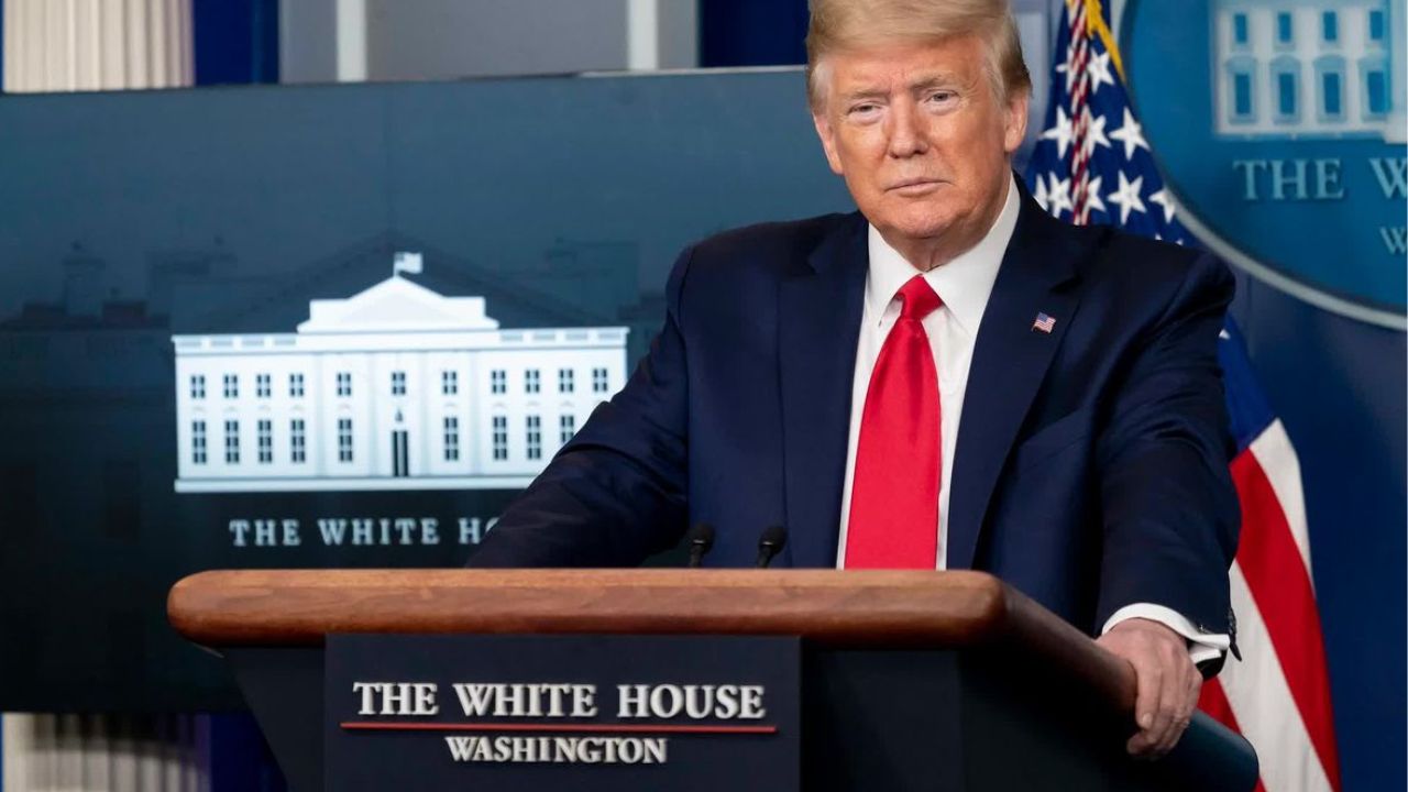 US Midterms 2026: ट्रम्प यांची मोठी घोषणा! ज्येष्ठ नागरिकांना मिळणार 90 डॉलर्सची आर्थिक मदत; जाणून घ्या सविस्तर