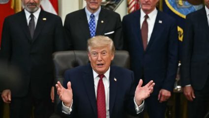 US-Iran War : इराण शरण येईल! डोनाल्ड ट्रम्प यांचा इराणवर गंभीर दावा; तर ‘AI’ चे नाव बदलून केले ‘सुपर इंटेलिजन्स