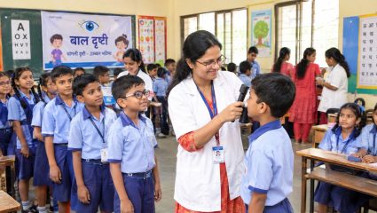 ‘बाल दृष्टी’मधून नेत्रआरोग्याला दृष्टी! ३ वर्षांत महापालिकेच्या १,२०० शाळांतील ३ लाख विद्यार्थ्यांच्या नेत्रतपासणीचे उद्दिष्ट