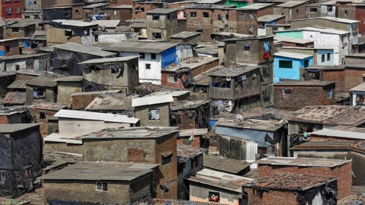 Mumbai News: ‘झोपु’ कायद्याचा घेतला आढावा! उच्चस्तरीय तज्ज्ञ समितीच्या पहिल्या बैठकीत प्रक्रियेला गती देण्याचे धोरण