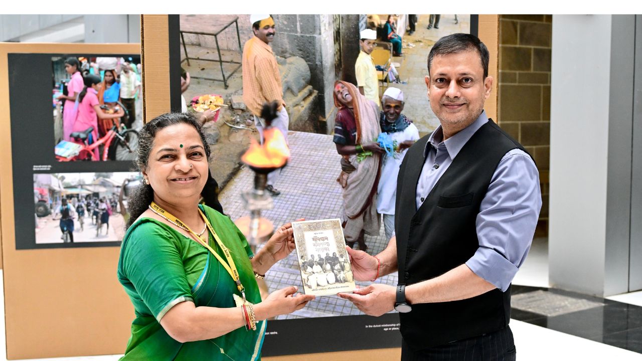 Women: स्त्रीशक्तीचा संघर्ष आणि अस्तित्वाची कहाणी!! महिलांच्या जीवनातील विविध पैलू आणि हक्कांचे दर्शन घडविणारे छायाचित्र प्रदर्शन